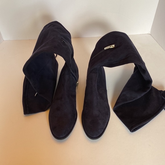 Marc Fisher Size 7M, Over Knee Boots, Navy - Picture 3 of 7